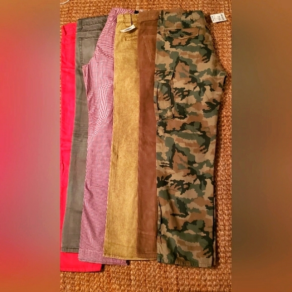 Multi-style Bundle of Top Designers Pants - Picture 5 of 5